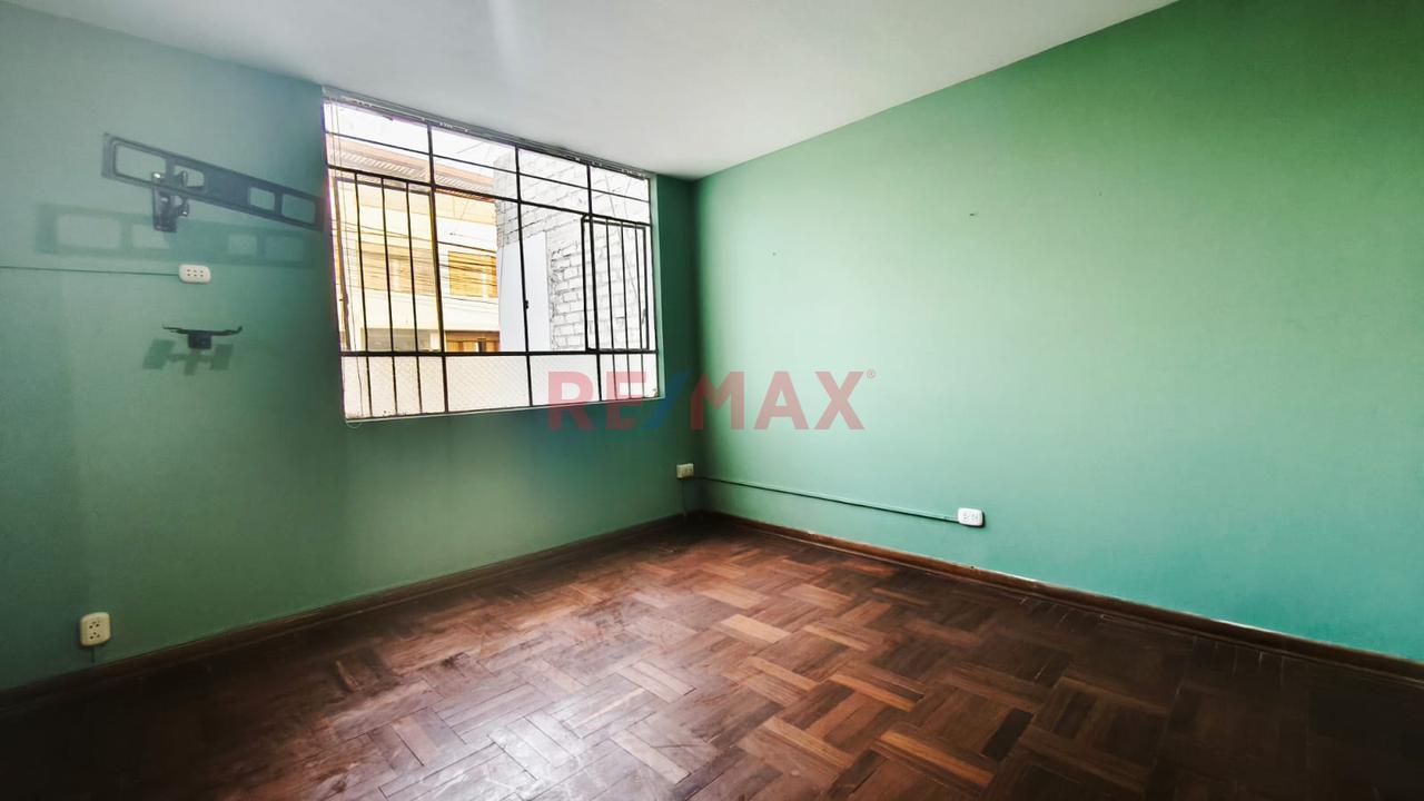 Alquilo Mini Dpto 35 M2 2Do Piso Urb. Las Brisas A Pocas Cdras. De  La Universidad Catolica Y San Marcos — foto 4
