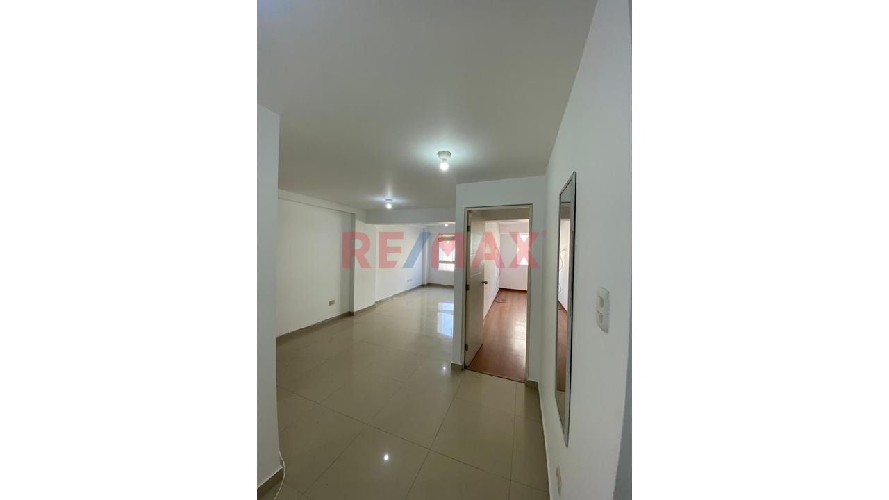 🏡✨ ¿Cansado De Buscar Un Depa Cómodo, Seguro Y Con Cochera En San Miguel? 🚗🔑 — foto 9