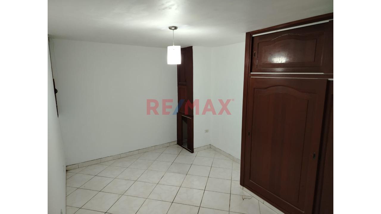 Departamento Y Local Comercial En Venta Lambayeque - 9