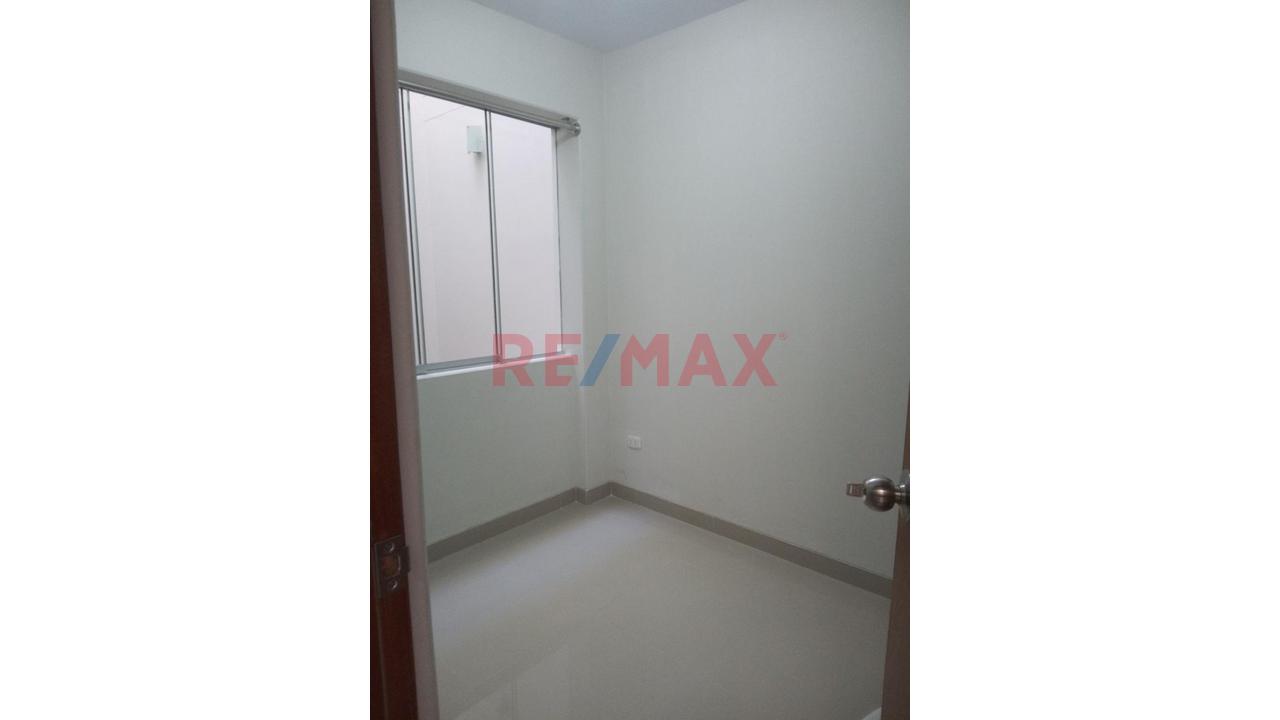 Alquiler De Departamento Primer Piso Cerca Al Futura Schooll — foto 6