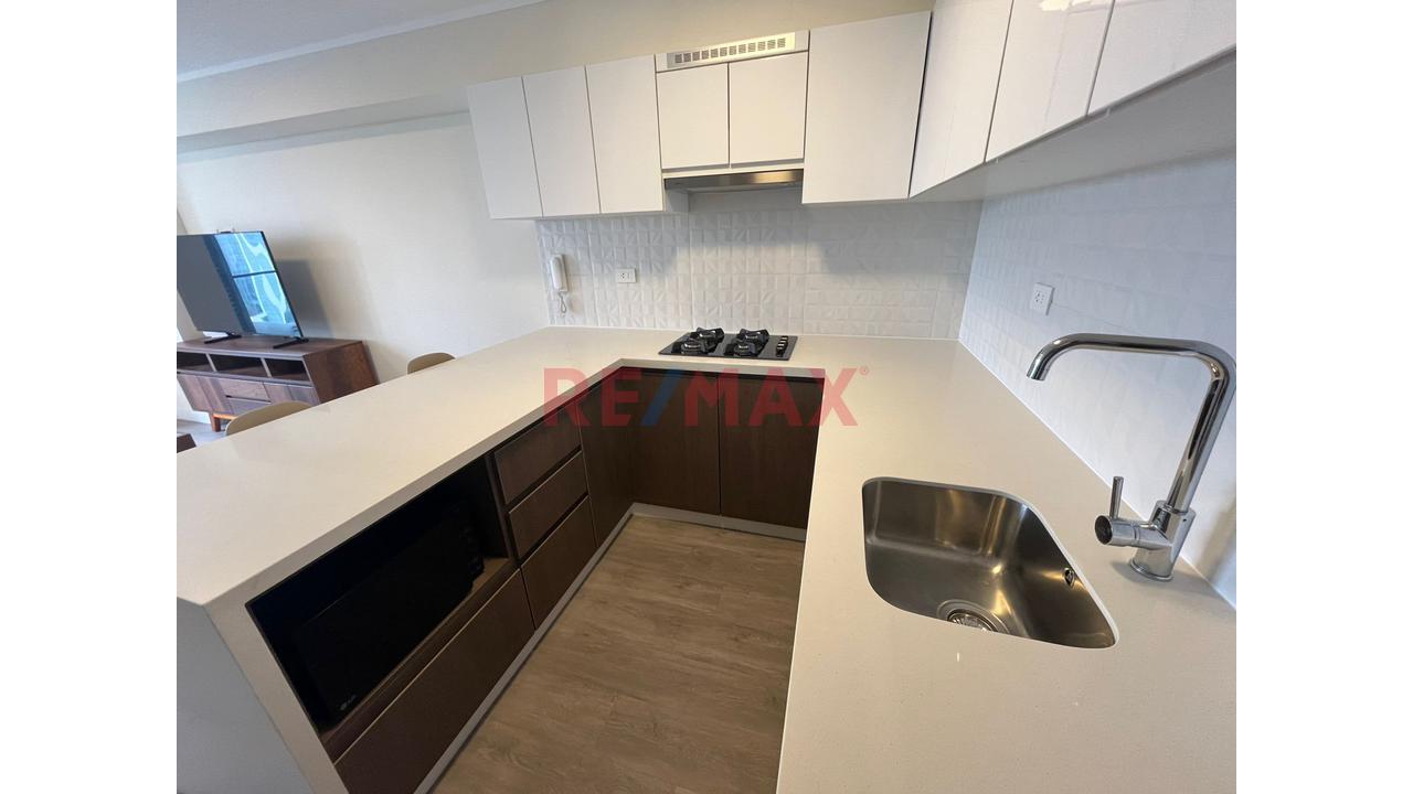 🏙️Moderno Depa Amoblado En San Isidro | Piso 19 Vista Panorámica + Cochera — foto 4