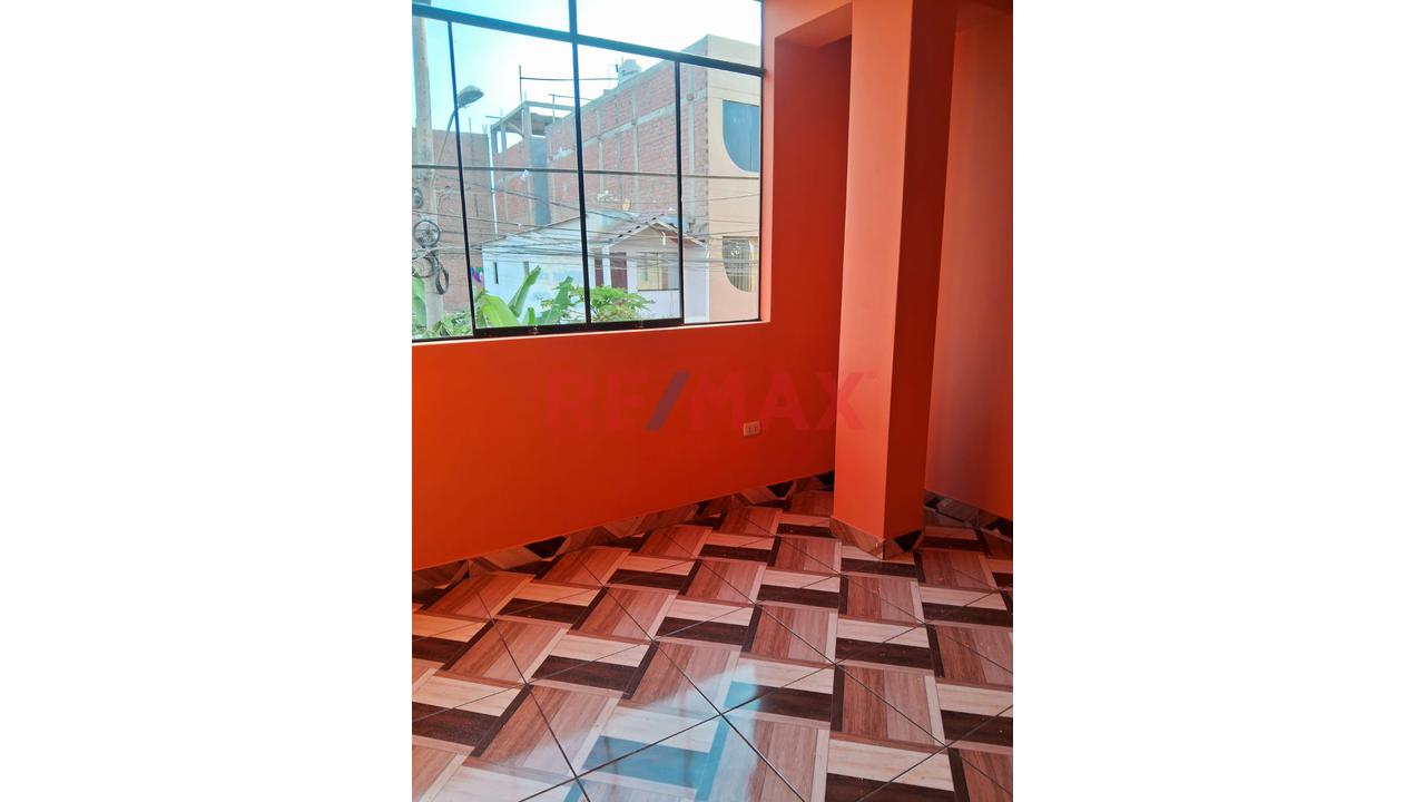Casa Multifamiliar Con 6 Unidades Independizadas – San Martín De Porres — foto 2