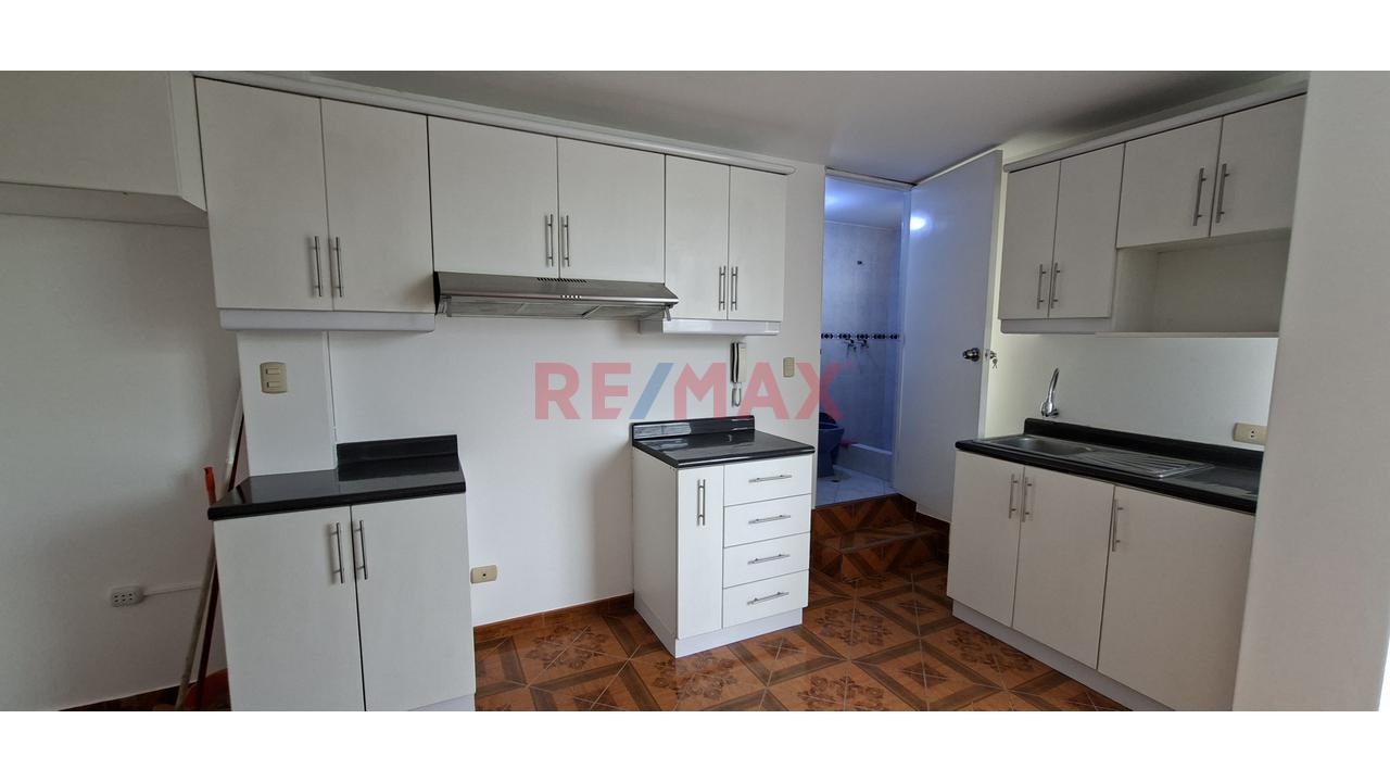 Alquiler De Departamento 113 Mts Con 3 Habitaciones En San Juan De Miraflores — foto 8