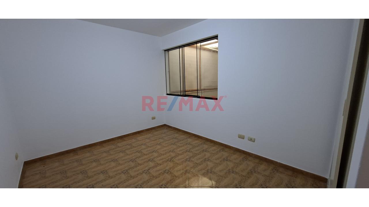 Alquiler De Departamento 113 Mts Con 3 Habitaciones En San Juan De Miraflores — foto 10