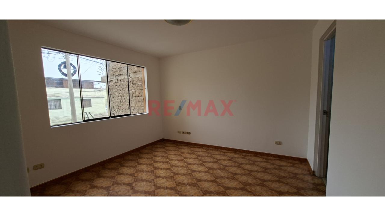 Alquiler De Departamento 113 Mts Con 3 Habitaciones En San Juan De Miraflores — foto 7