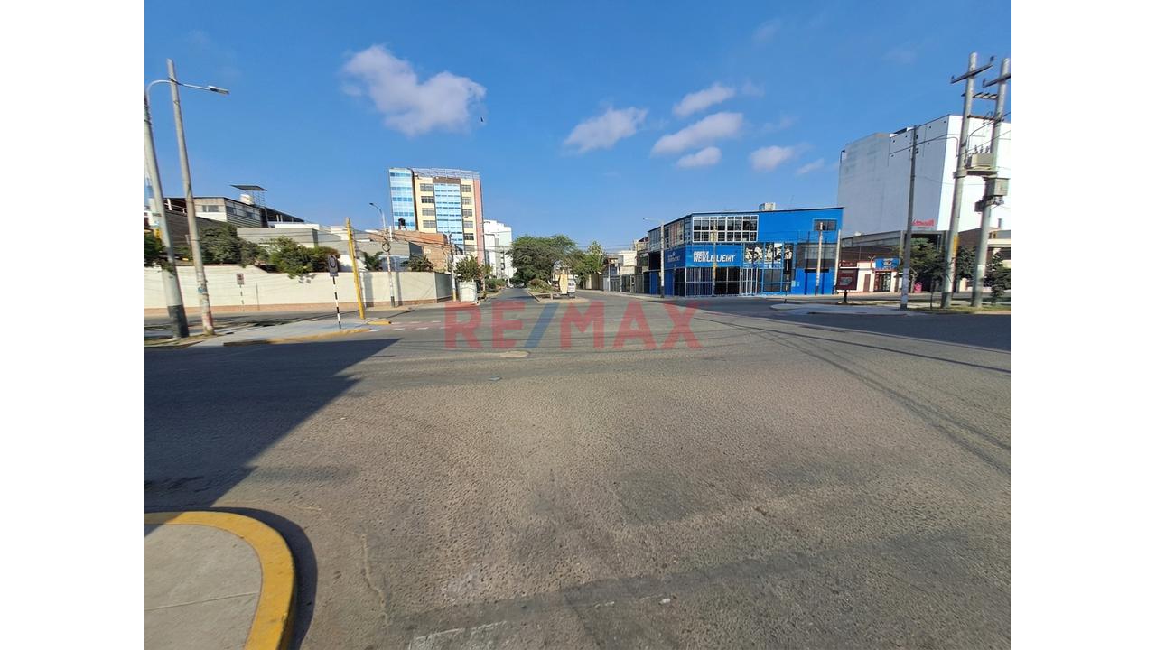 Departamento Más Azotea Edificio Mozart Ana De Los Ángeles Chiclayo - 9