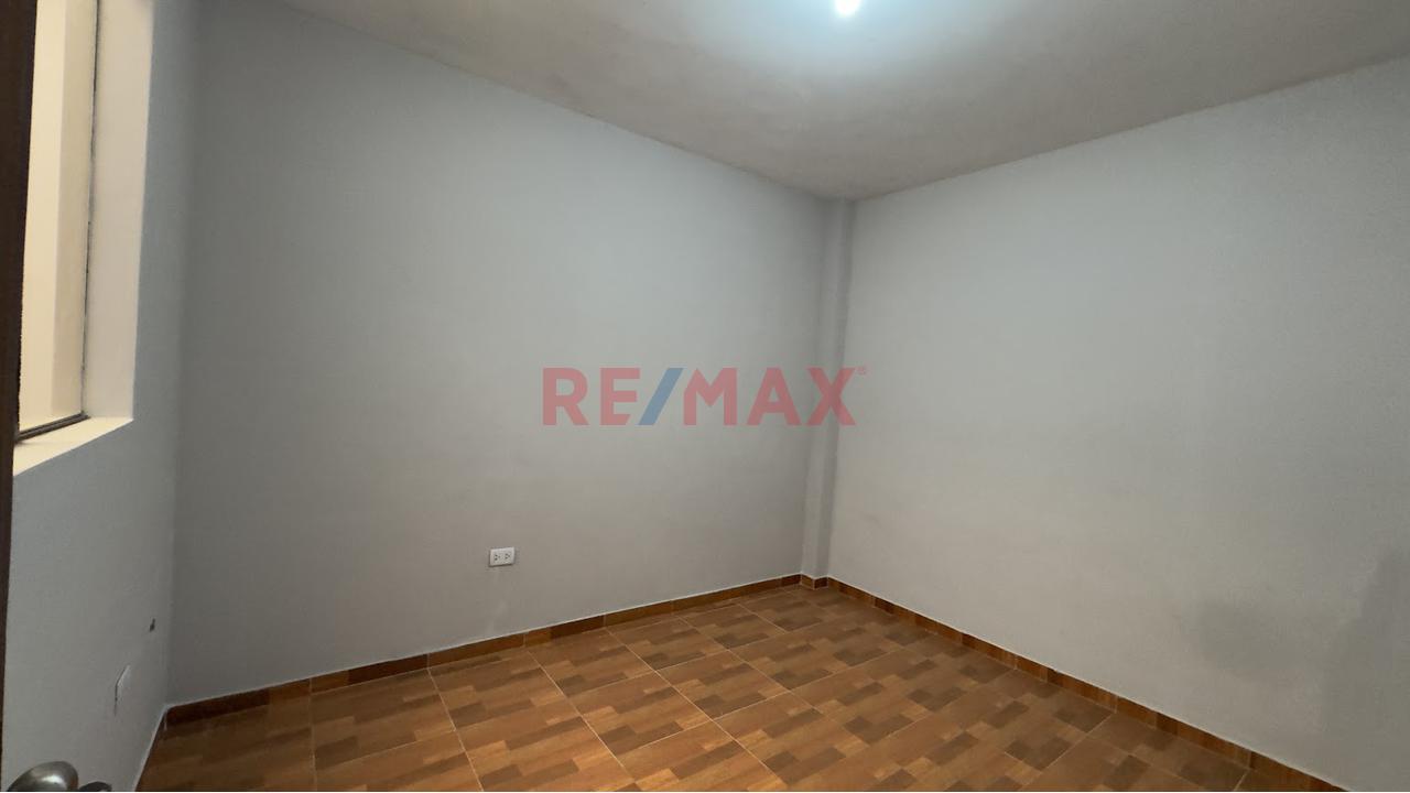 Venta De Casa Frente A Parque En La Urb Milagro De Dios Jlo — foto 8
