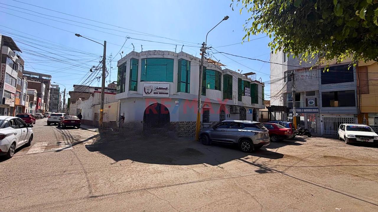 Alquiler De Oficina En El Centro De Chiclayo 2Do Piso - 1