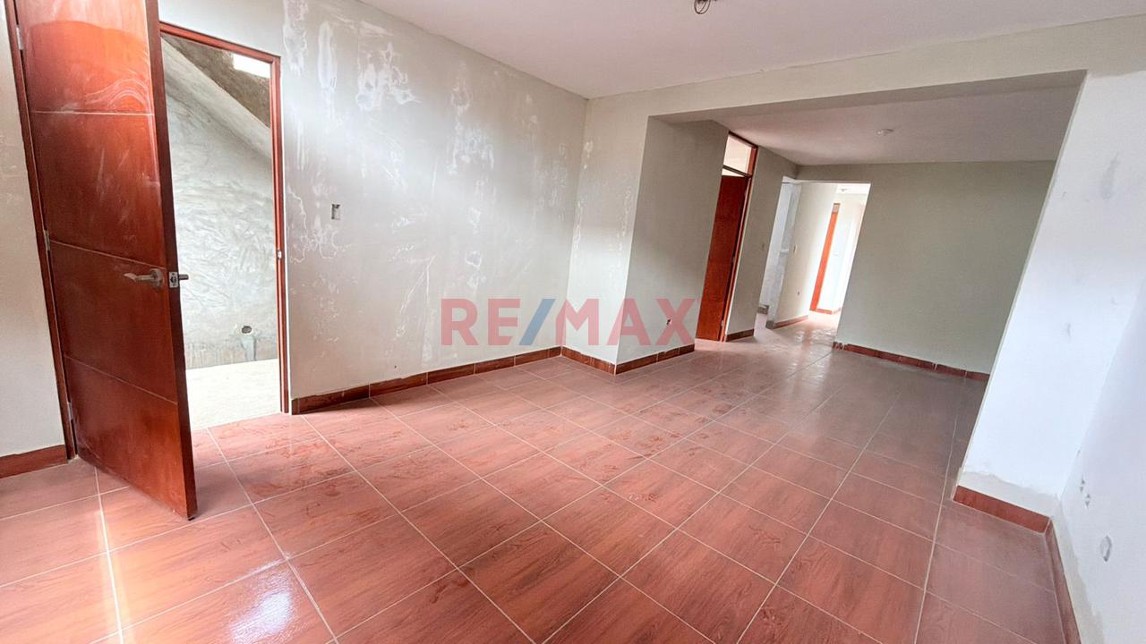 🏡 ¡Casa En Carabayllo Con Local Y Departamento Frente A Parque – Ideal Para Vivir Y Emprender! — foto 11