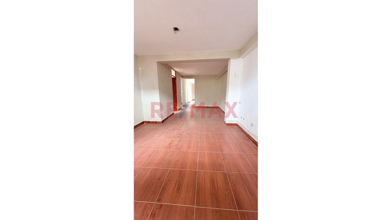 🏡 ¡Casa En Carabayllo Con Local Y Departamento Frente A Parque – Ideal Para Vivir Y Emprender! — foto 7
