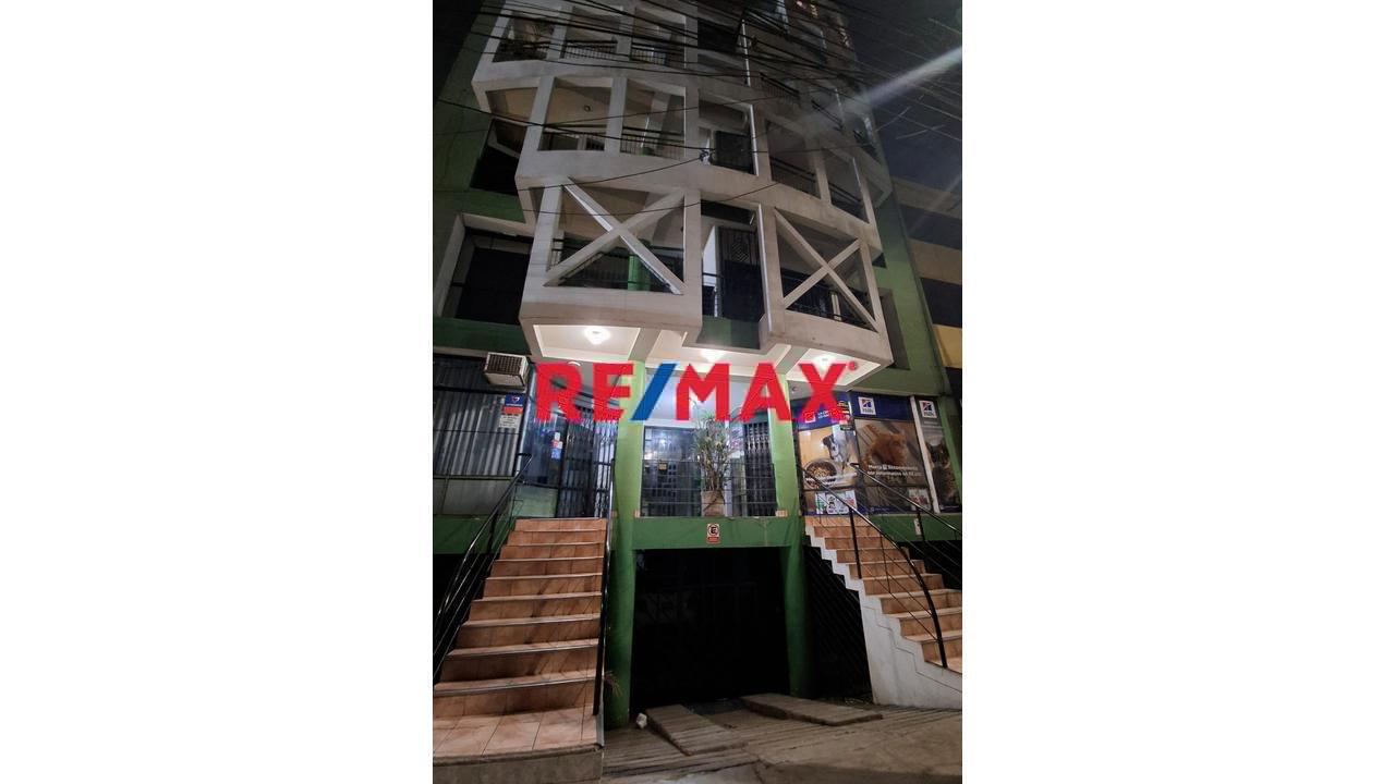 Venta De Local Comercial En Av. Manuel Vera Enriquez - Urb. Primavera - 1
