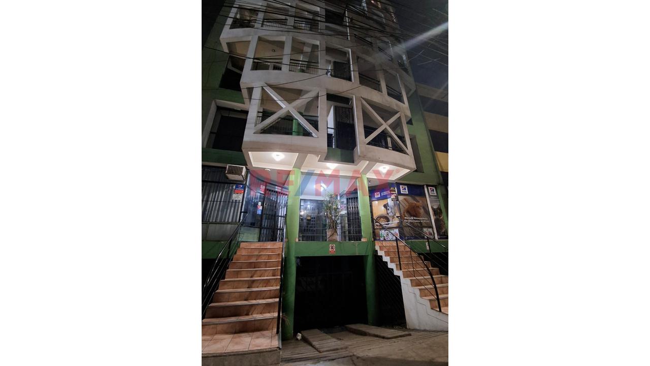 Venta De Local Comercial En Av. Manuel Vera Enriquez - Urb. Primavera - 2