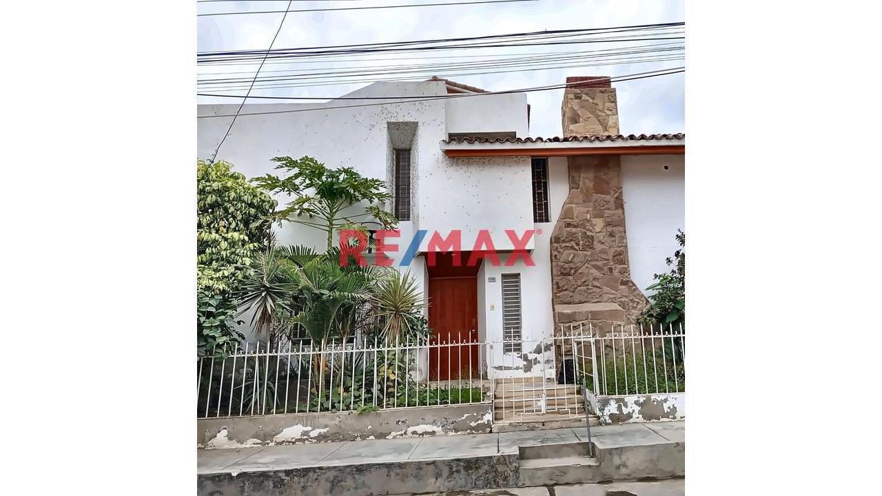 🚀Alquilo Casa En Urbanizacion El Chilcal A Una Cuadra De Avenida Grau!!👀 Ideal Para Empresas O Instituciones Públicas O Privadas✔ - 1