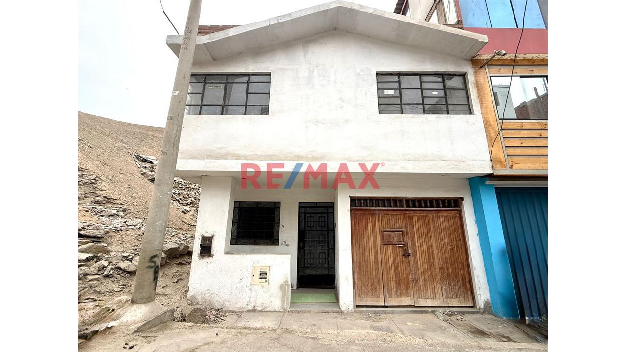 Vendo Casa De 2 Pisos - Ventanilla