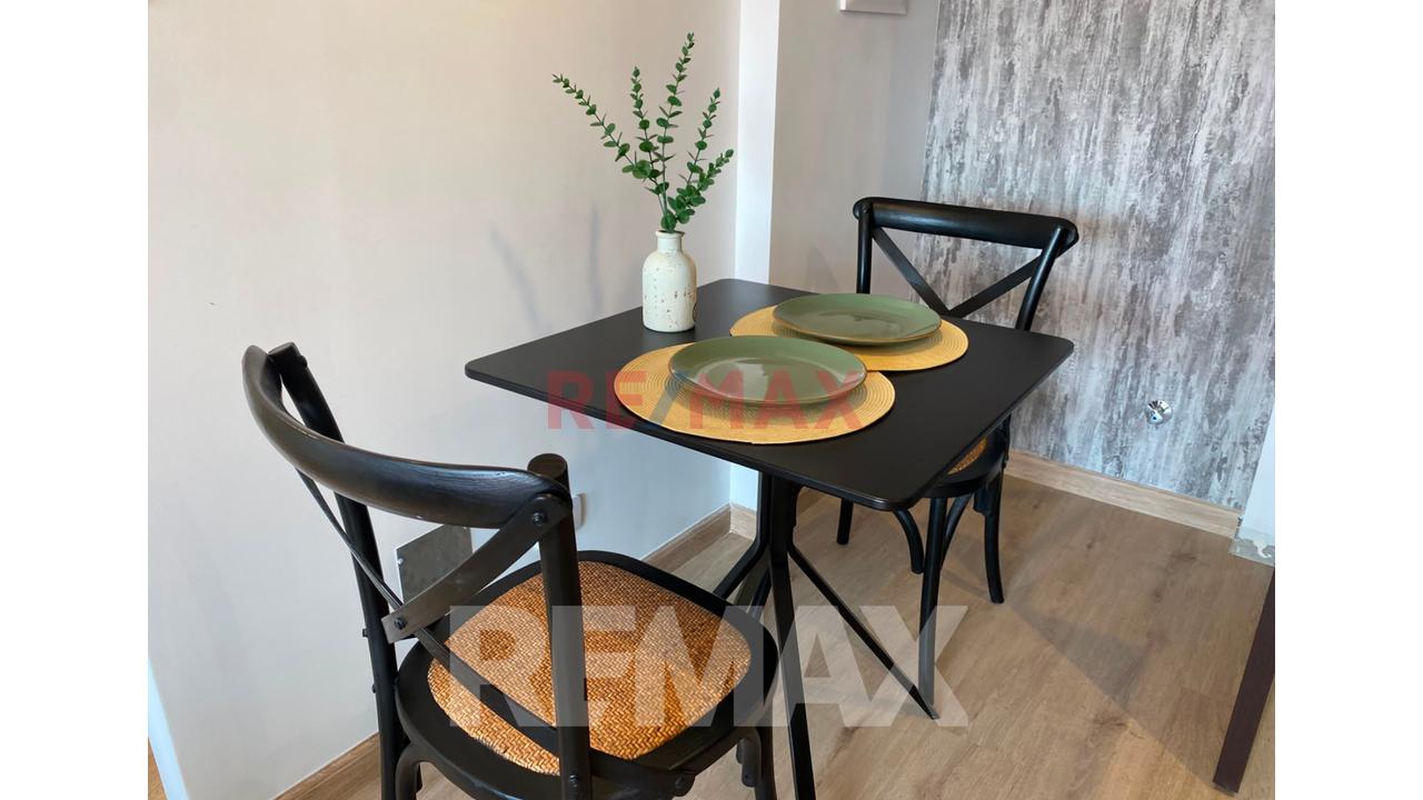 Venta De Departamento De Estreno  Frente A Parque En El Distrito De San Miguel — foto 8