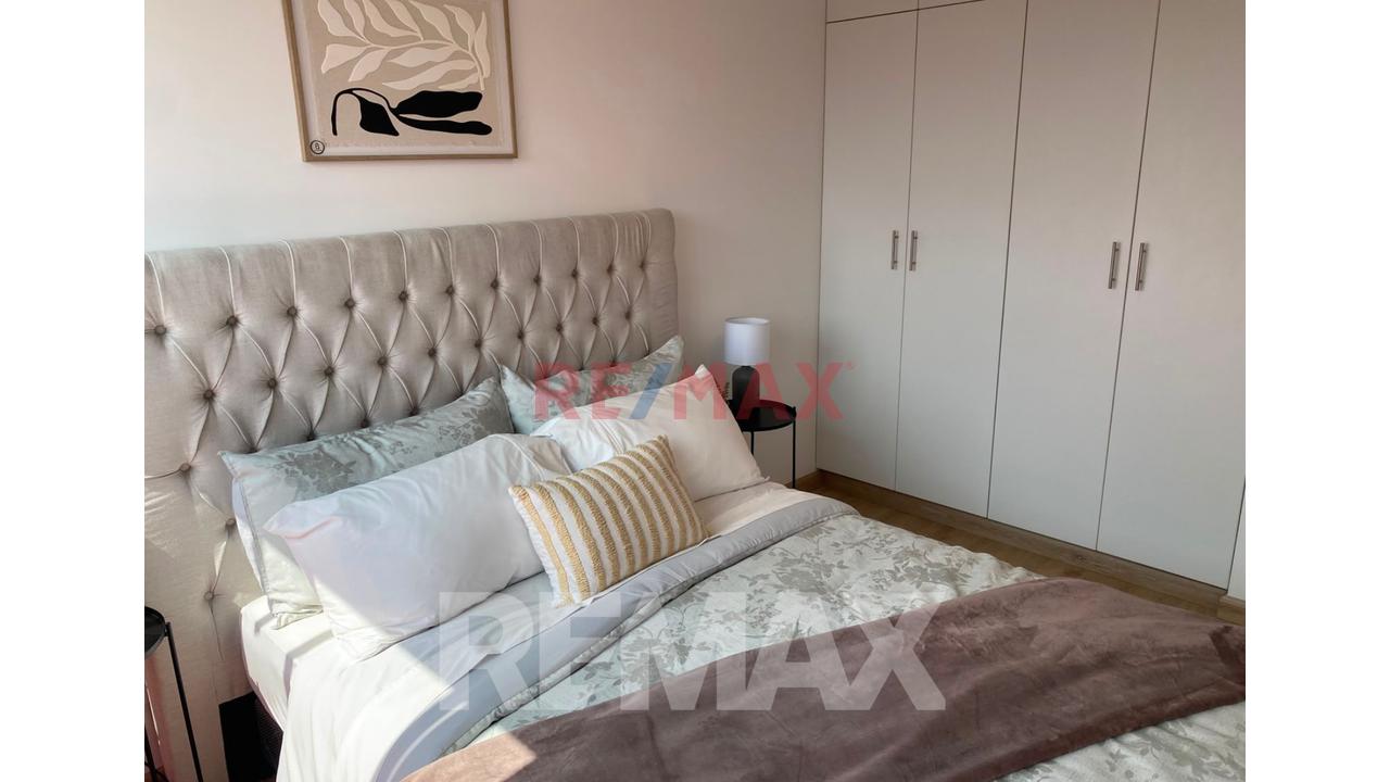 Venta De Departamento De Estreno  Frente A Parque En El Distrito De San Miguel — foto 12