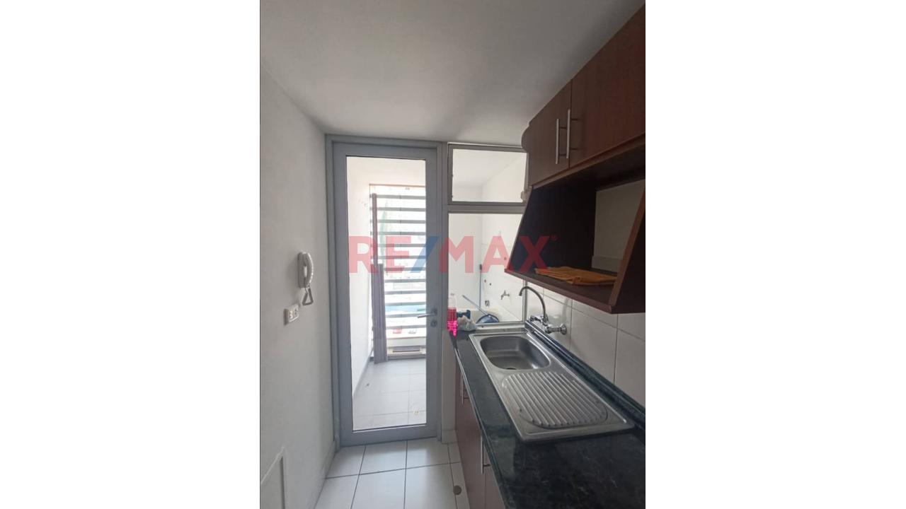 Venta De Acogedor Departamento En Miraflores - 7