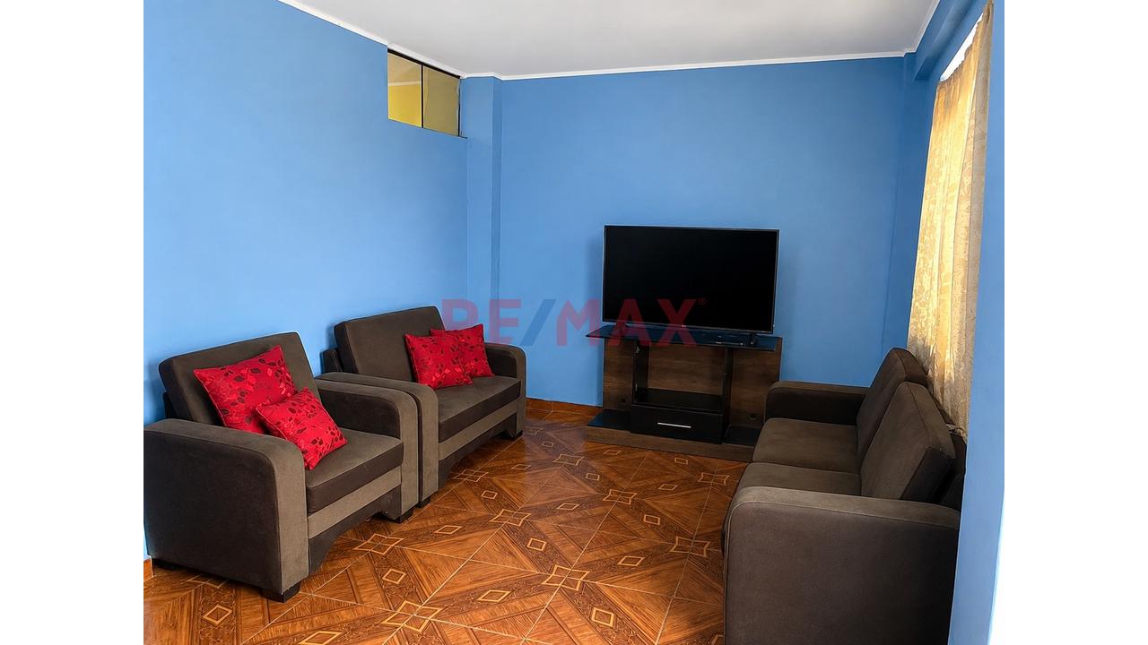 Venta De Casa De 2 Pisos En Sjl Corazon De Jesus — foto 4