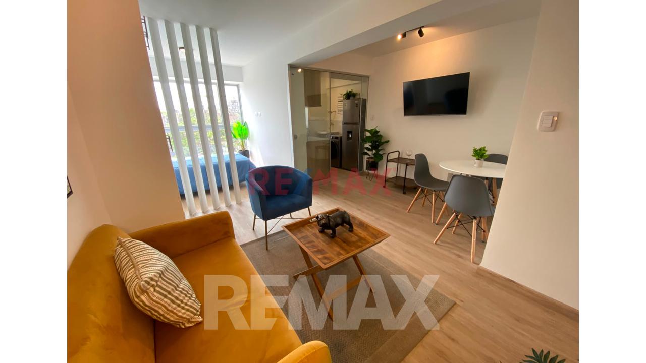 Venta De Departamento De Estreno Frente A Parque En El Distrito De San Miguel — foto 3