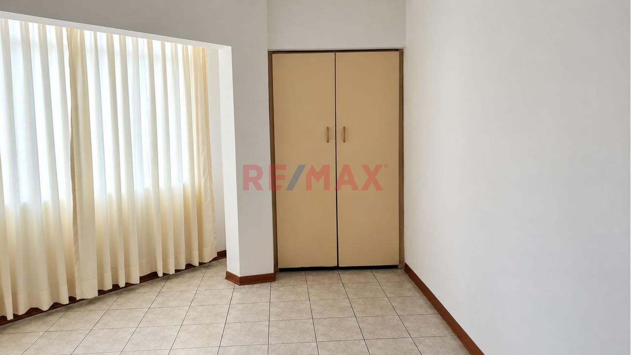 En Alquiler Hermoso Departamento A 3 Cuadras De La Plaza De Armas De Chincha — foto 3