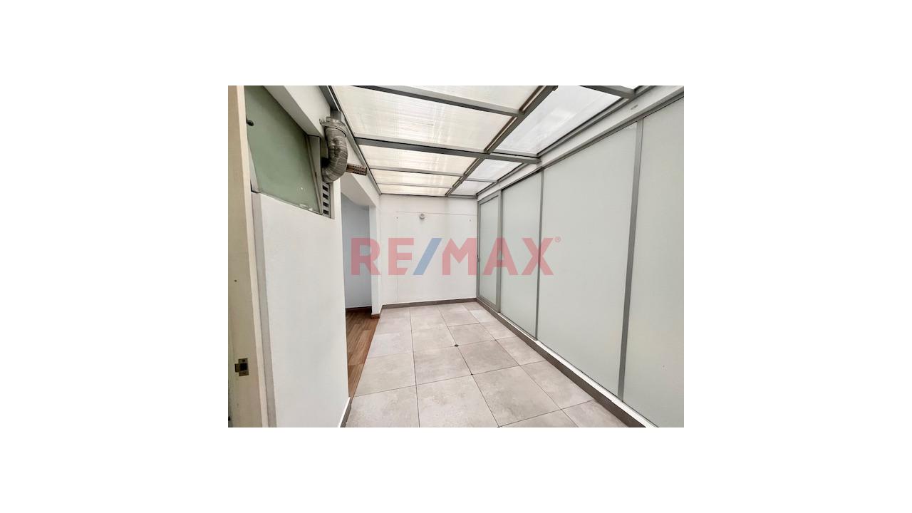 Alquiler De Departamento En Surco/ Primer Piso / Frente A Parque — foto 11