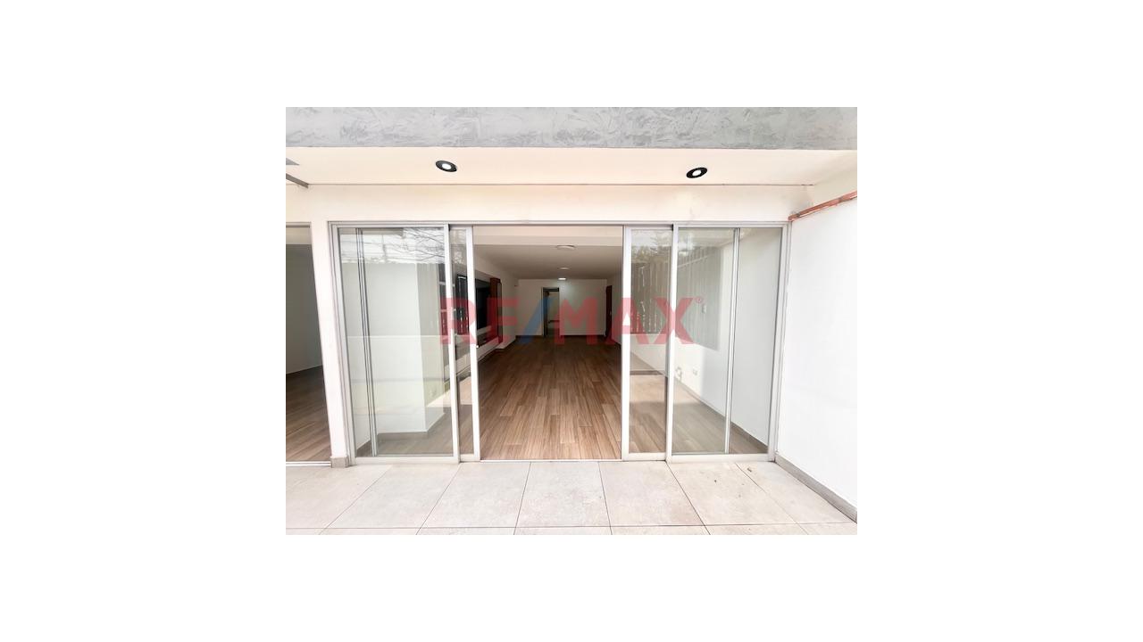 Alquiler De Departamento En Surco/ Primer Piso / Frente A Parque — foto 14