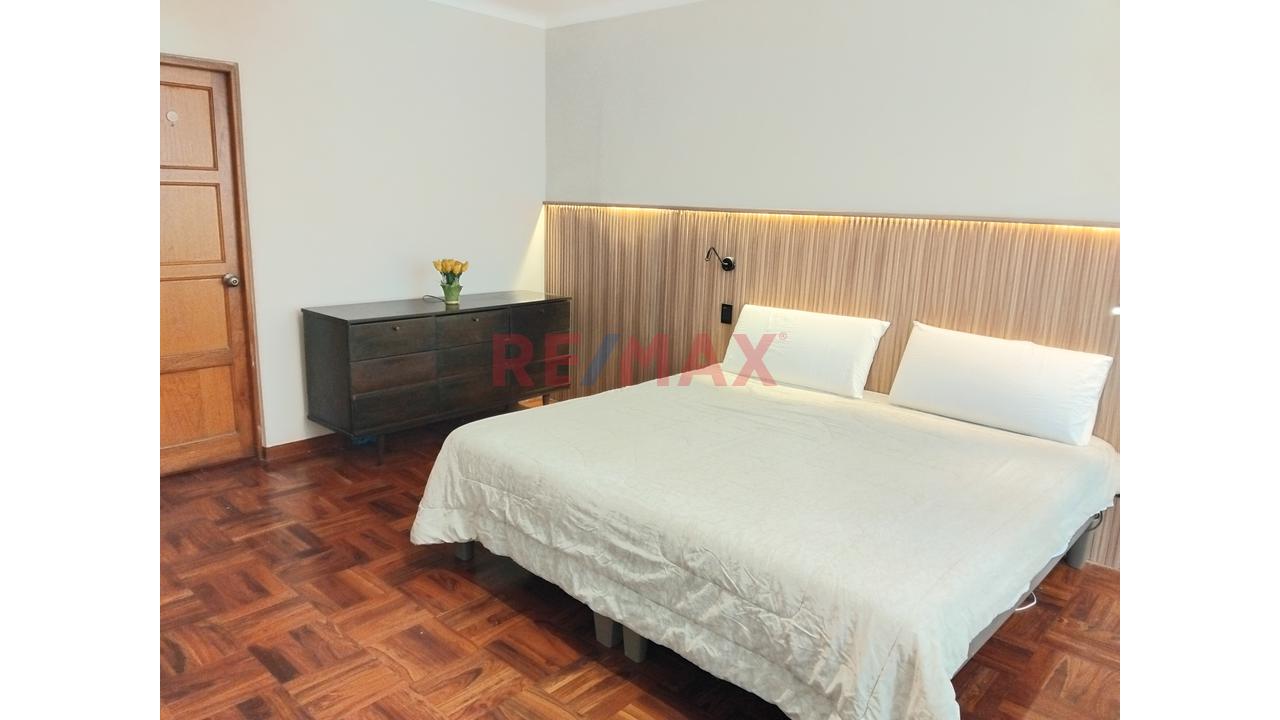 Alquilo Habitación A 30 M Del Malecón De Miraflres - 3