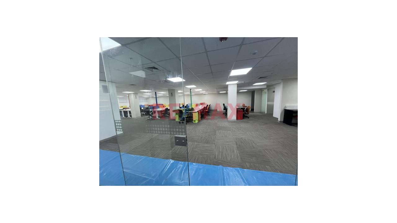 Alquiler De Oficina En El Centro Financiero En  San Isidro. — foto 4