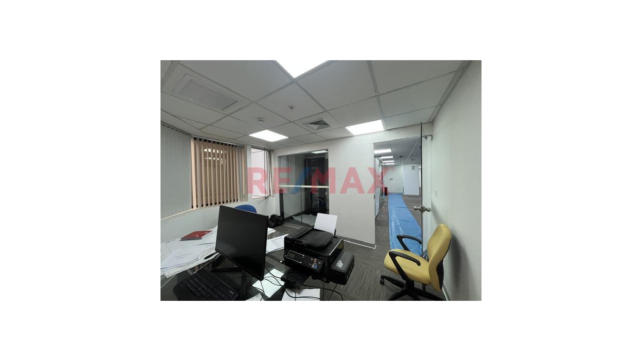 Alquiler De Oficina En El Centro Financiero En  San Isidro. — foto 6