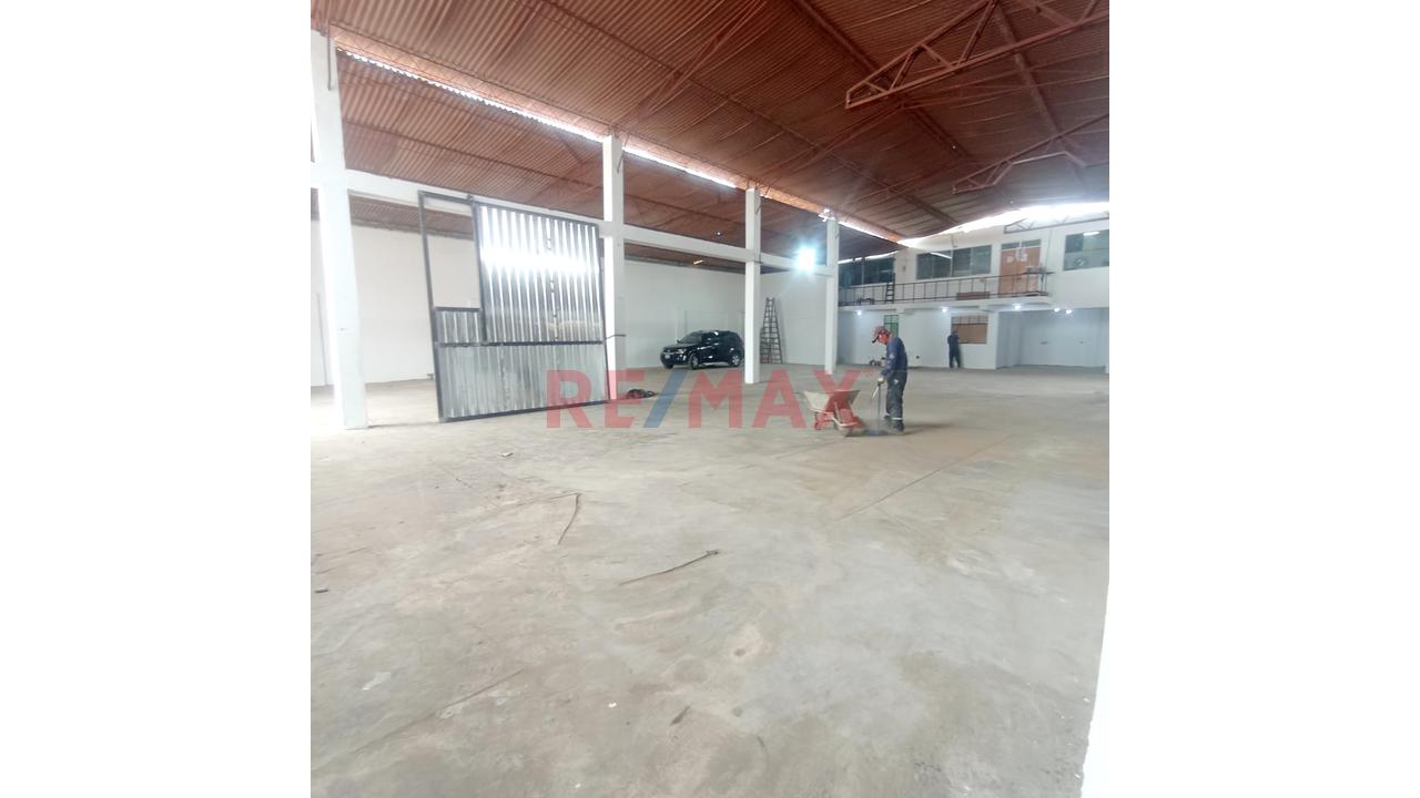 Se Alquila Local De 1150 Mts2 En Villa Marina. Chorrillos - 3