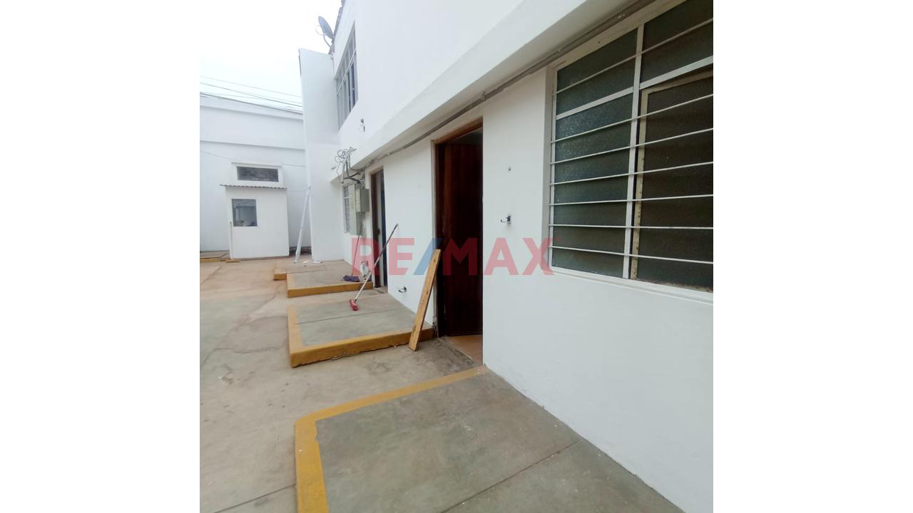 Se Alquila Local De 1150 Mts2 En Villa Marina. Chorrillos - 13
