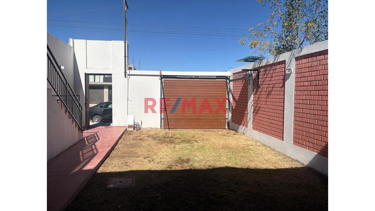 🚨✨ ¡Oportunidad En Characato! Amplio Local En Alquiler - 5
