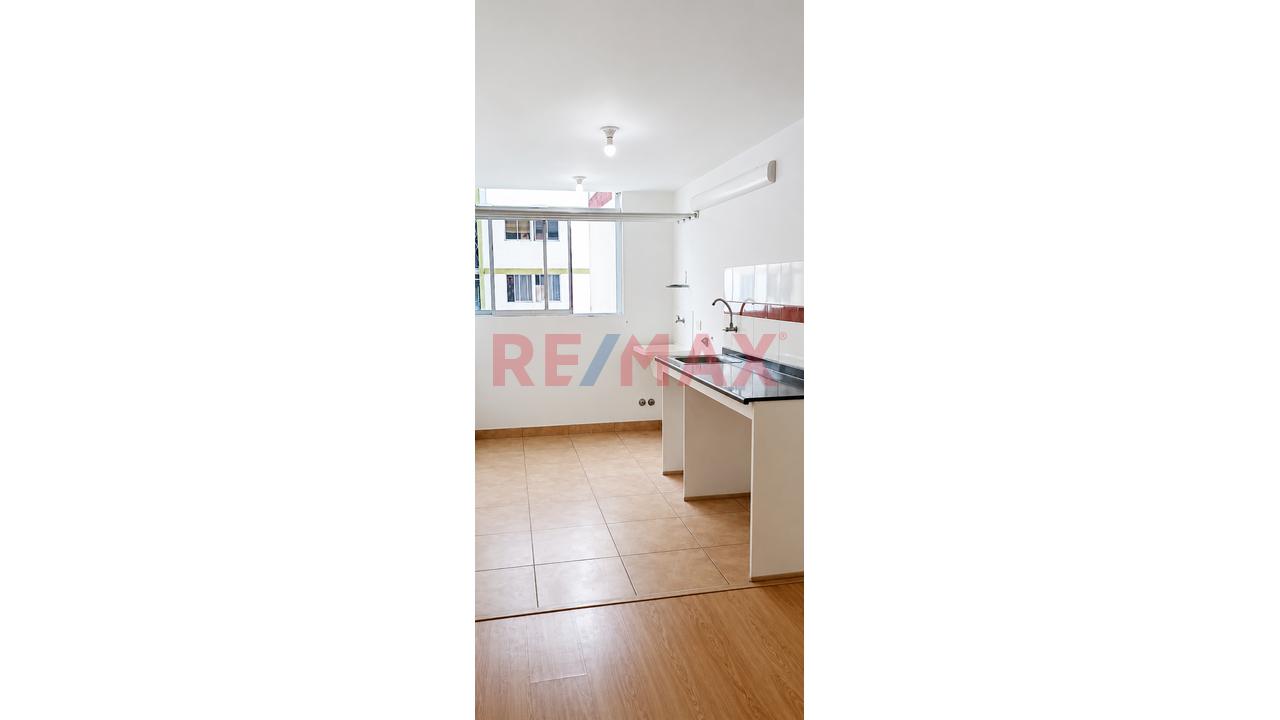 Alquiler De Departamento De 3 Dormitorios En Condominio Torres Vista De Sol – Comas — foto 8
