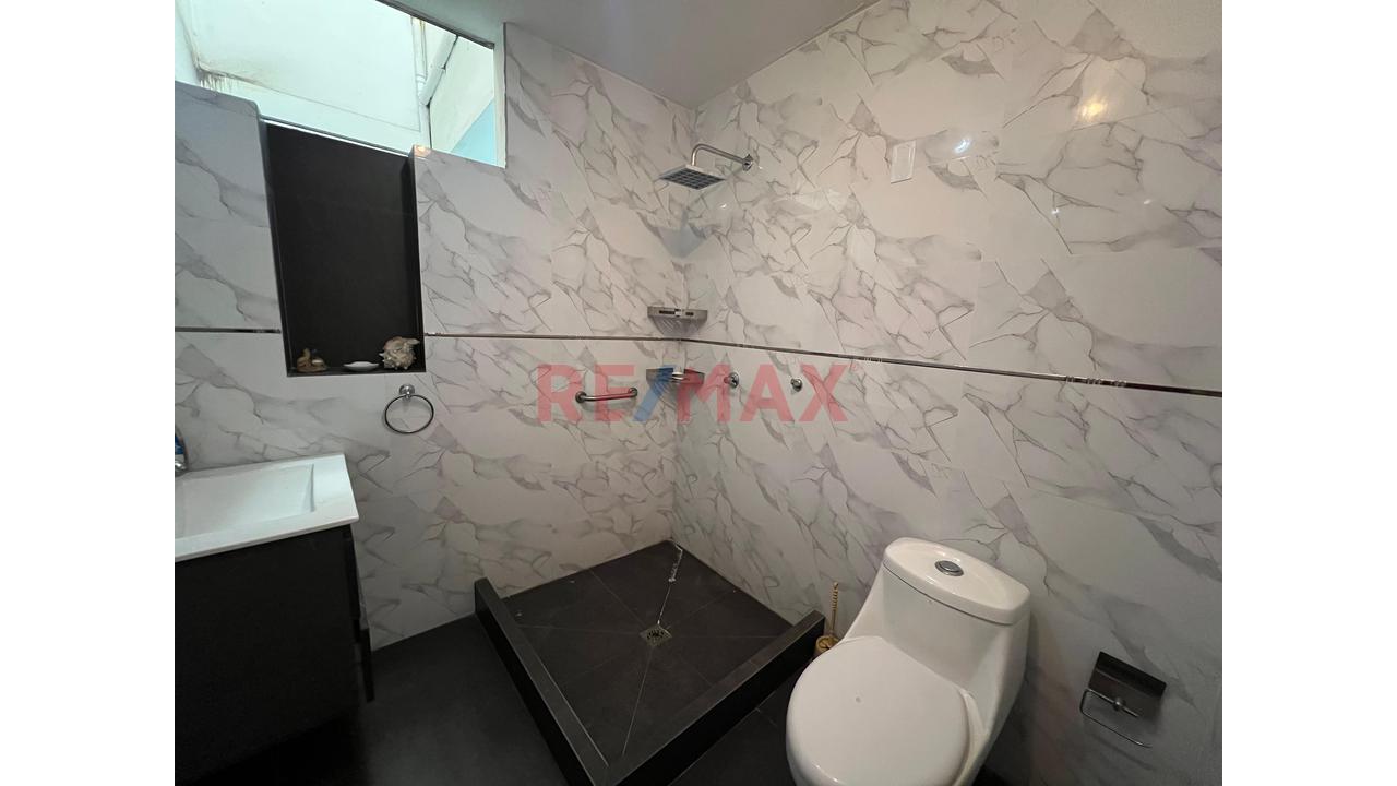 Venta Casa Frente A Parque - Urb.Alameda Ate — foto 6