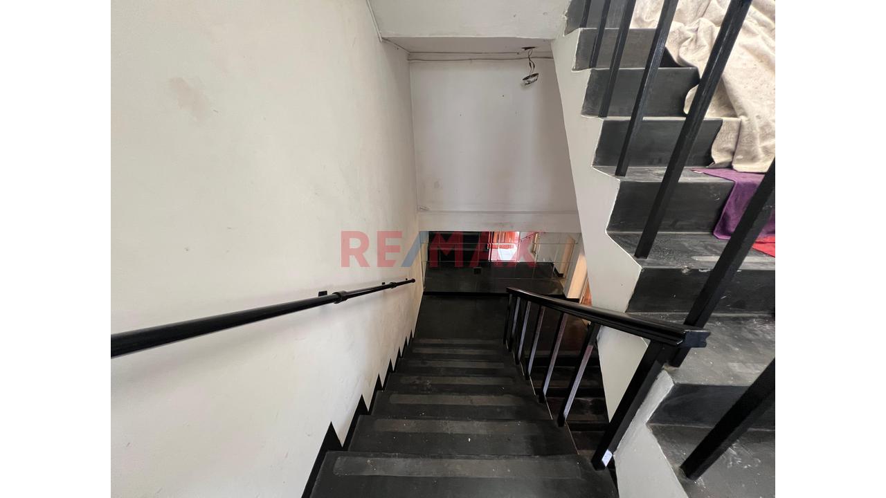 Venta Casa Frente A Parque - Urb.Alameda Ate — foto 7
