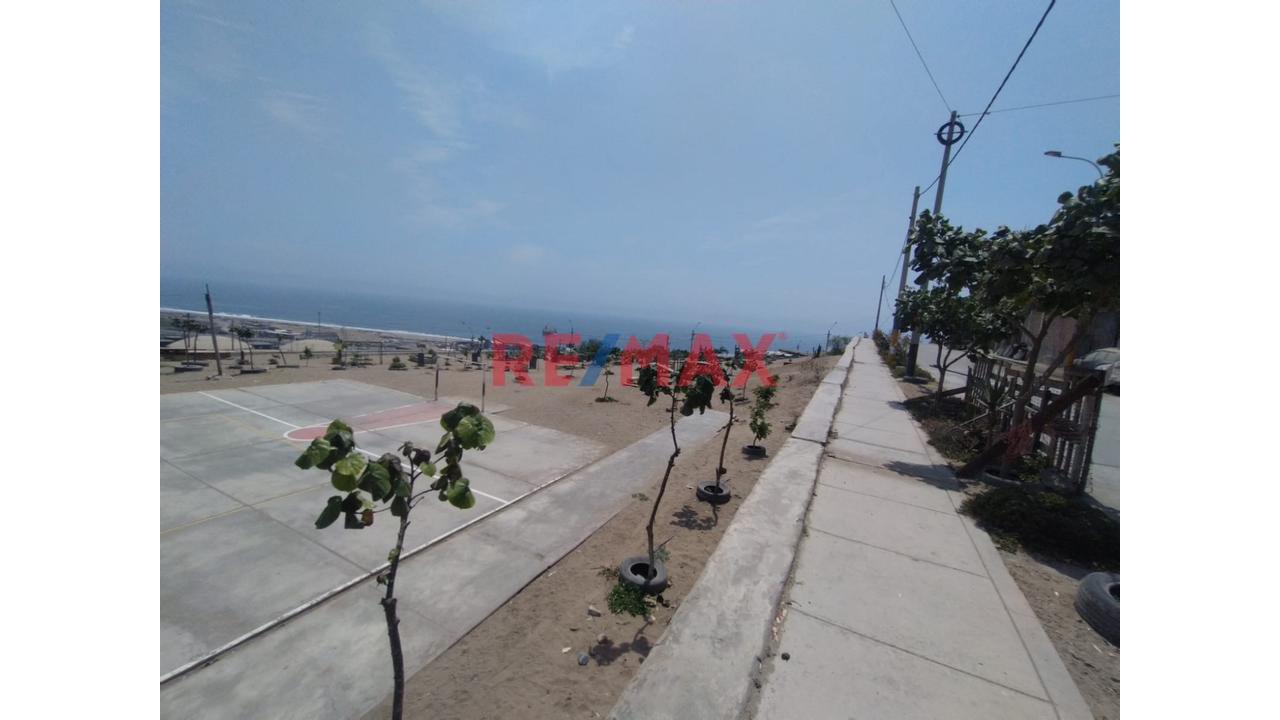 Terreno En Venta En Villa El Salvador 200 M2  Vista Al Mar