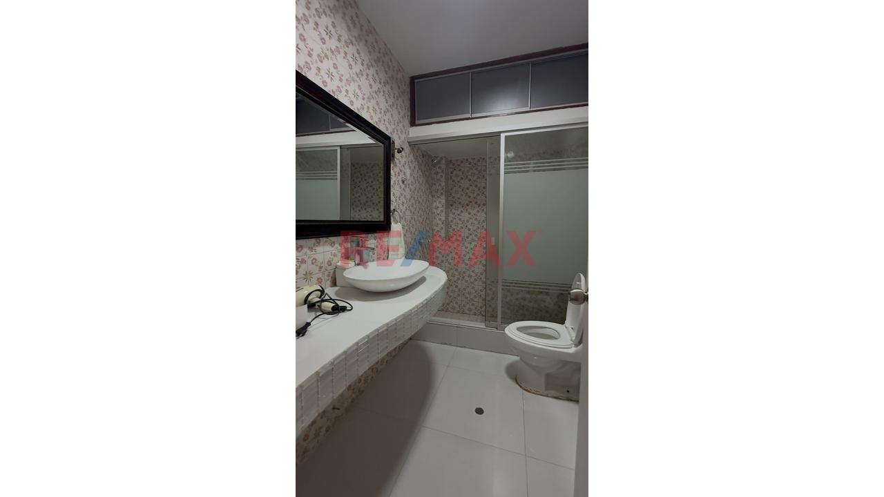Venta De Hotel / Amoblado - 19