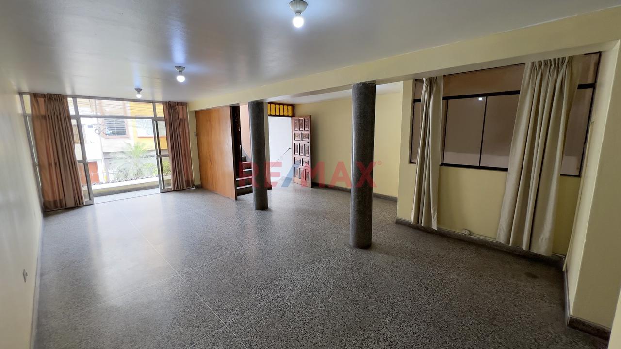 Amplia Casa En Venta - Urbanizacion Ceres 2Da Etapa — foto 15