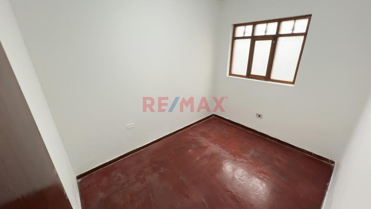 Amplia Casa En Venta - Urbanizacion Ceres 2Da Etapa — foto 12