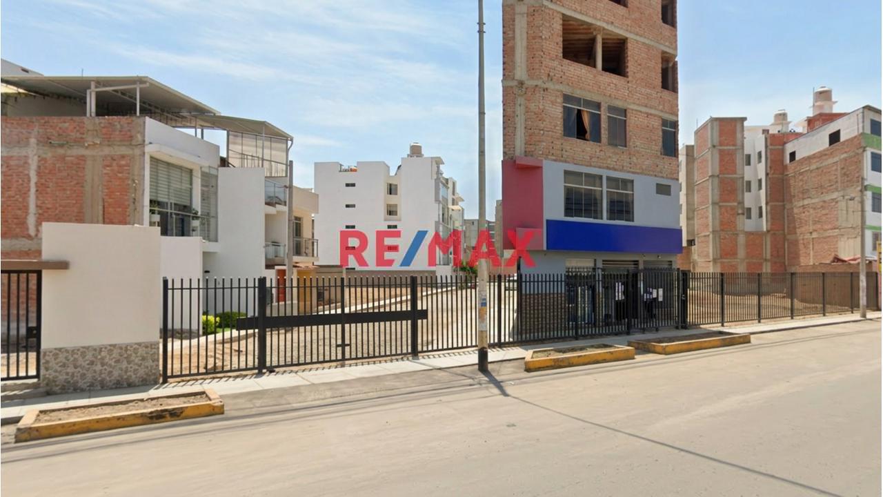 Terreno En Av Tomis Stack Urb Las Viñas