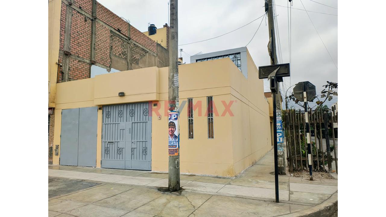 Se Alquila Casa En Esquina Frente A Metro De Belaunde Para Empresas - 2