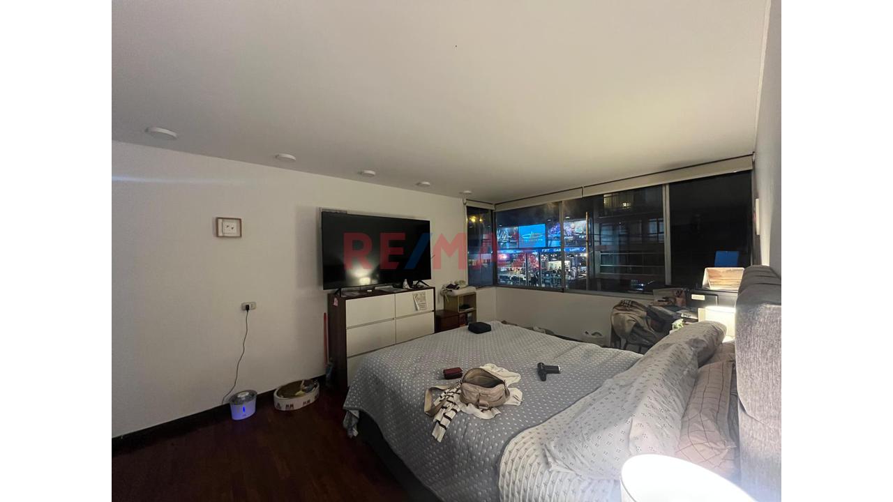 Venta De Departamento (Ocasion Por Viaje ) En El Corazon De Miraflores — foto 6