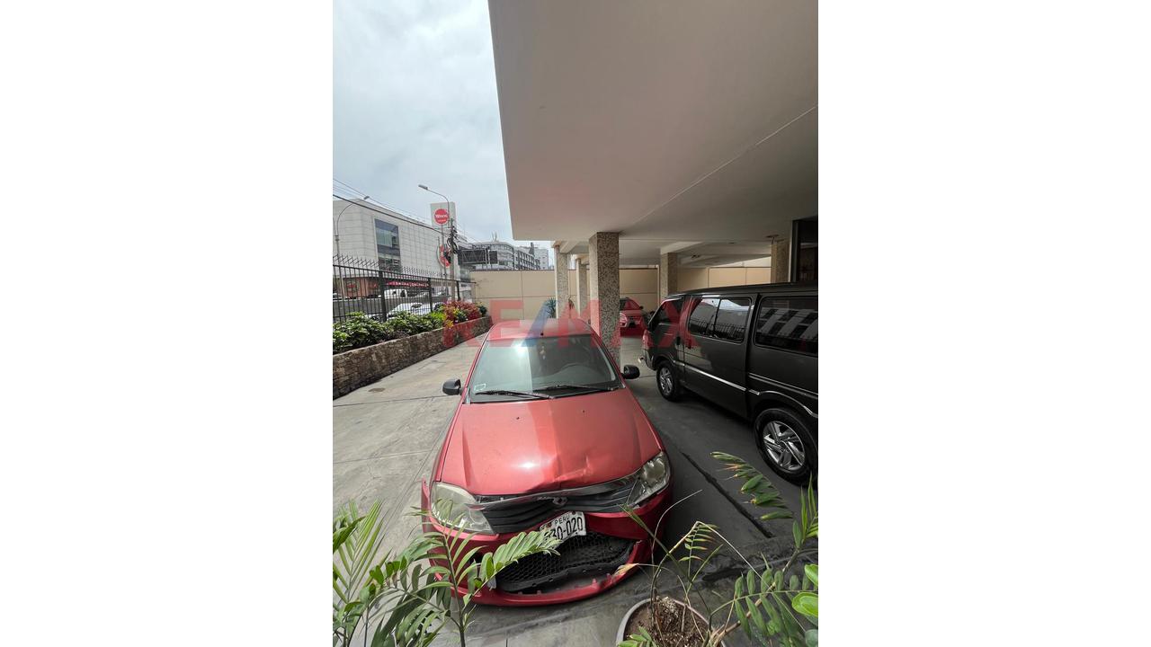 Venta De Departamento (Ocasion Por Viaje ) En El Corazon De Miraflores — foto 7