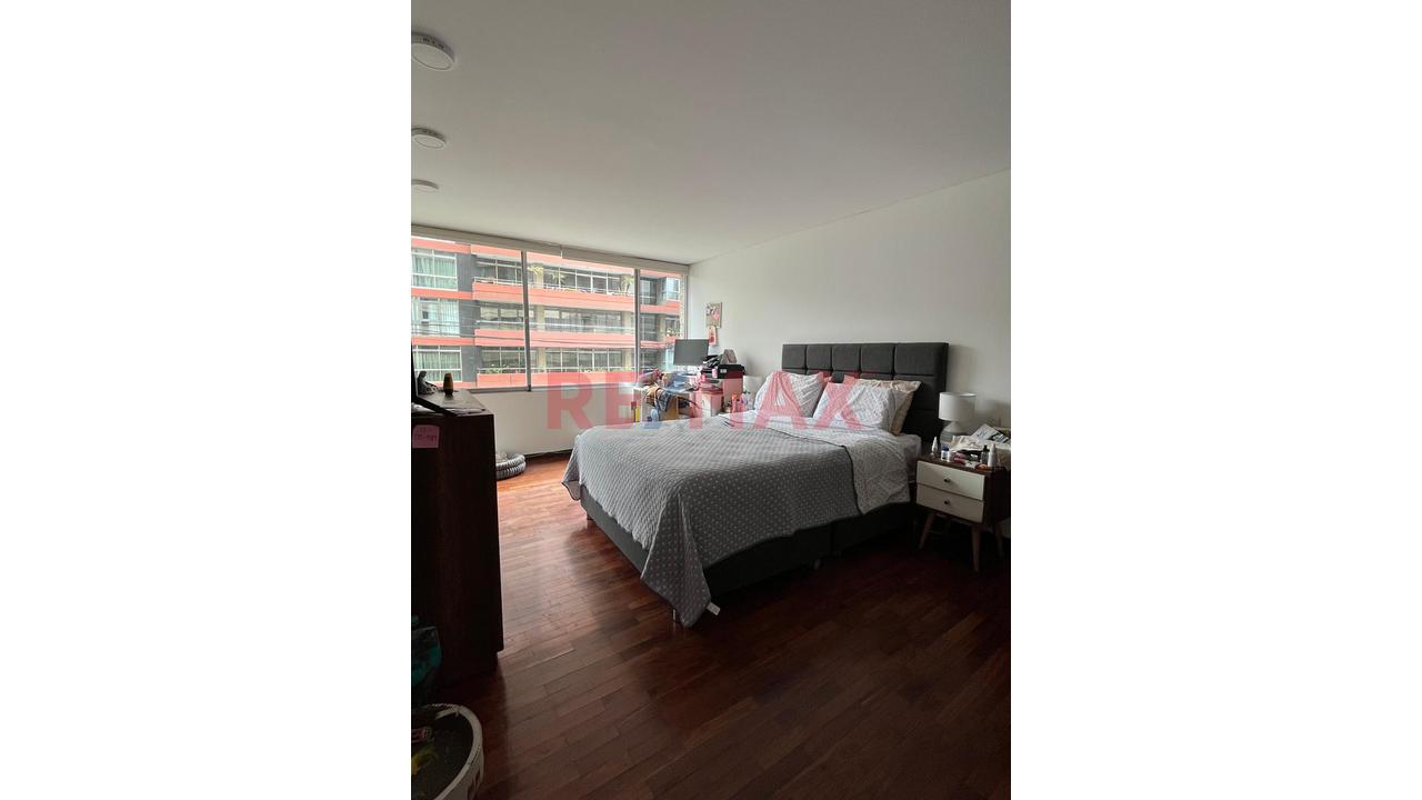 Venta De Departamento (Ocasion Por Viaje ) En El Corazon De Miraflores — foto 3