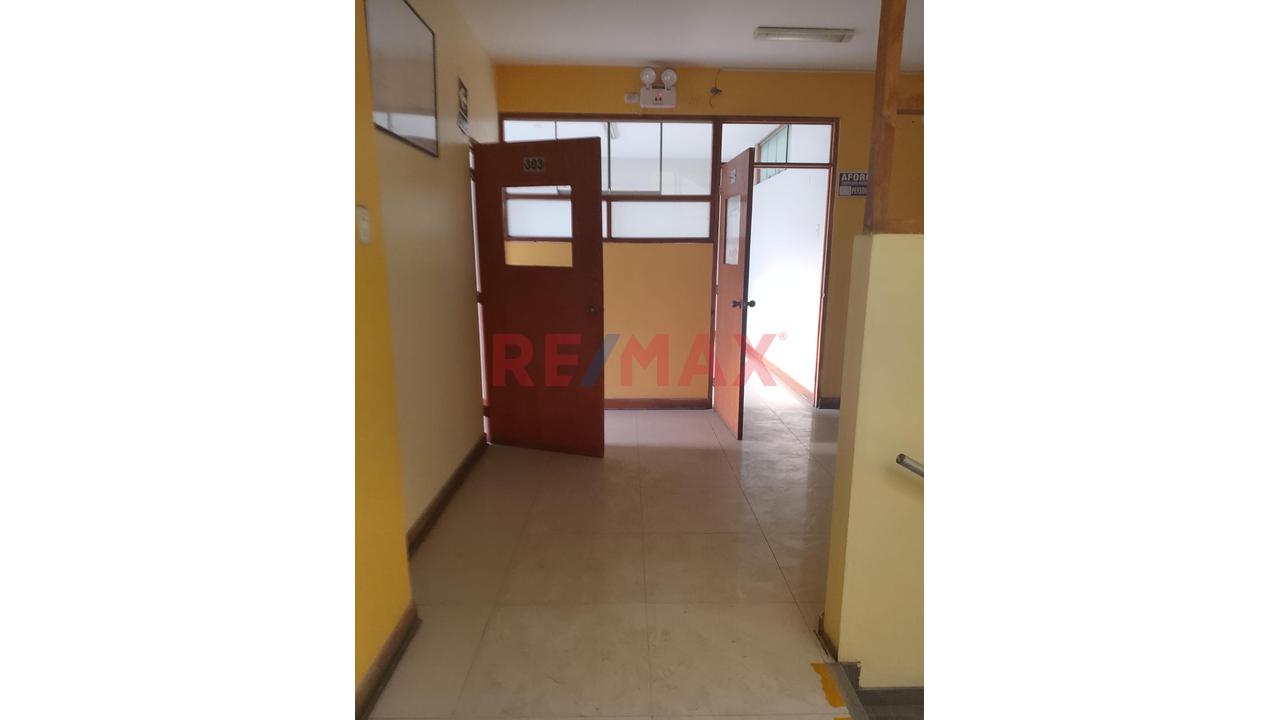 Alquilo Local Comercial - 7