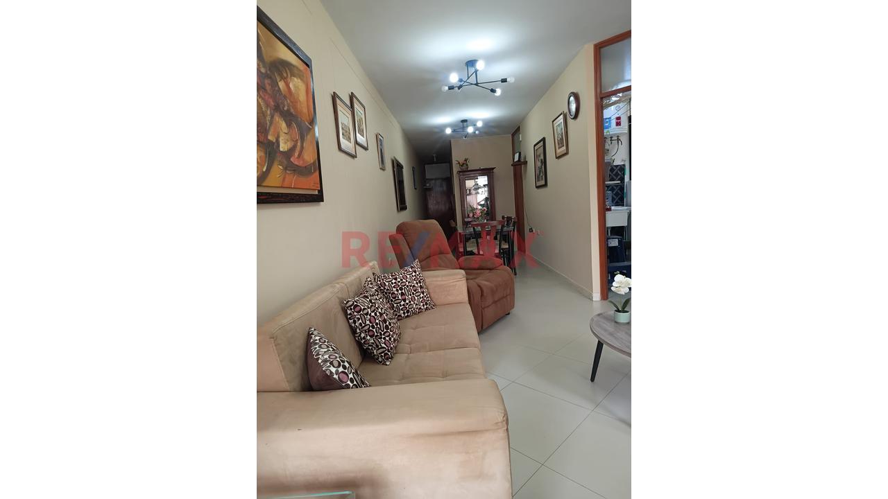 Venta De Departamento En Miraflores - Castilla - 21