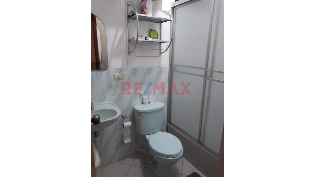 Venta De Departamento En Miraflores - Castilla - 2
