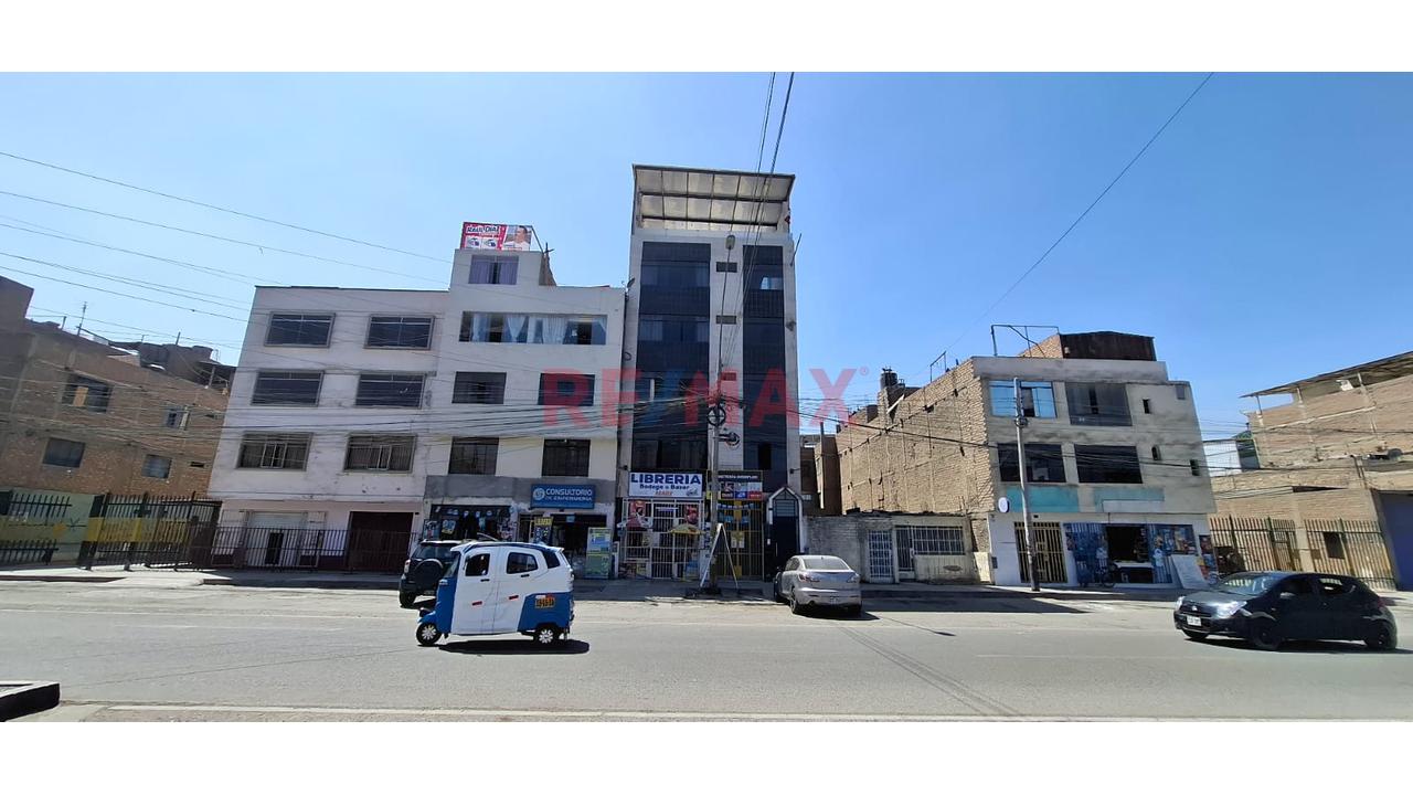 🏢 “¡Se Vende Edificio  Invierte Y Genera Ingresos; Edificio Con Alto Potencial En Av. José De La Torre Ugarte-Comas — foto 4