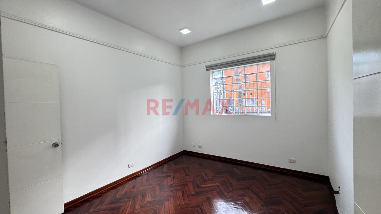 Se Alquila Local Comercial Primer Piso En Esquina En Miraflores – 155.40 M² Y 2 Cocheras - 6
