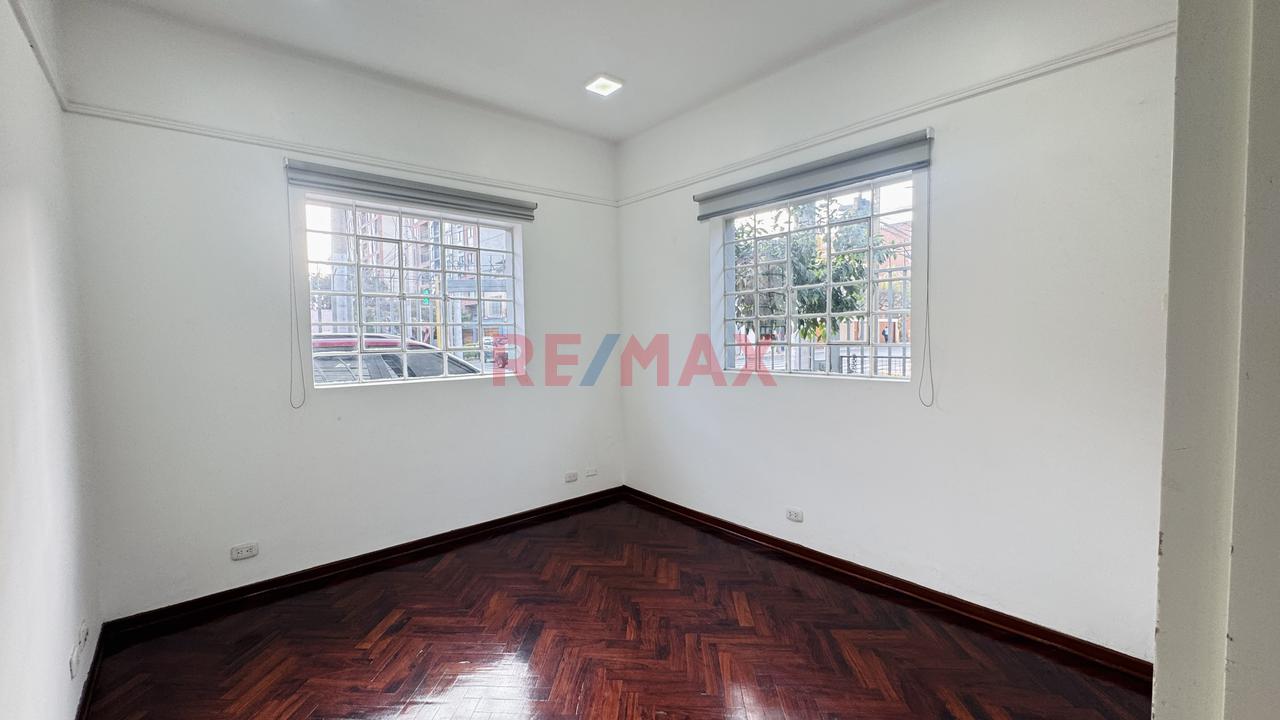 Se Alquila Local Comercial Primer Piso En Esquina En Miraflores – 155.40 M² Y 2 Cocheras - 4
